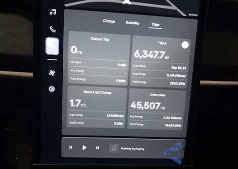 2023 Fisker Ocean One z USA, uszkodzony, nr VIN VCF1ZBU22PG004103